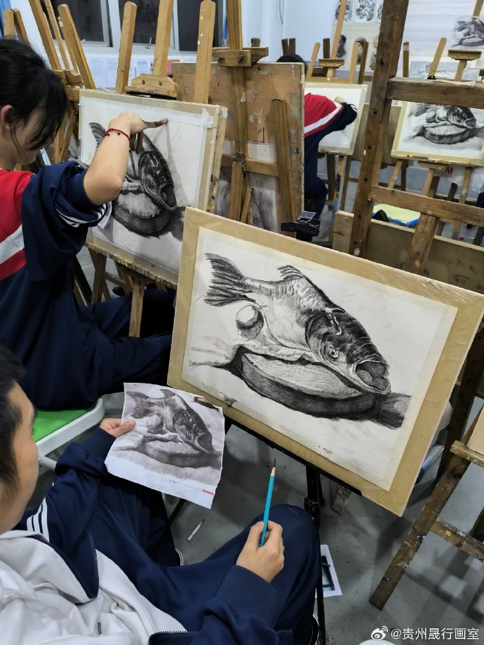 济 源市沁园七彩画室电话地址