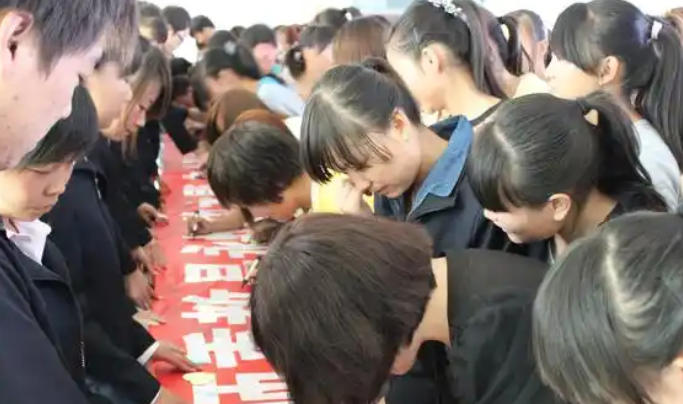 大学生乡村医生怎么报名邯郸