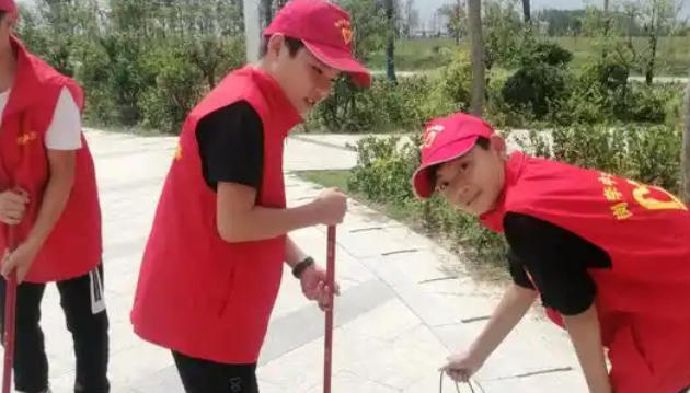 在 编人员考社工证有用吗