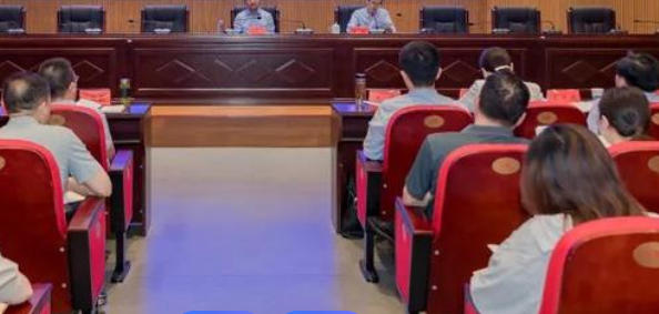 中级经济师中级会计中级审计师(中级经济师审计师)