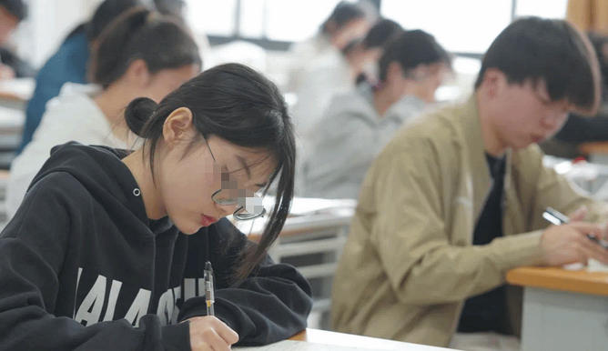 中级审计师的报名资格要求(中级审计师报名资格)